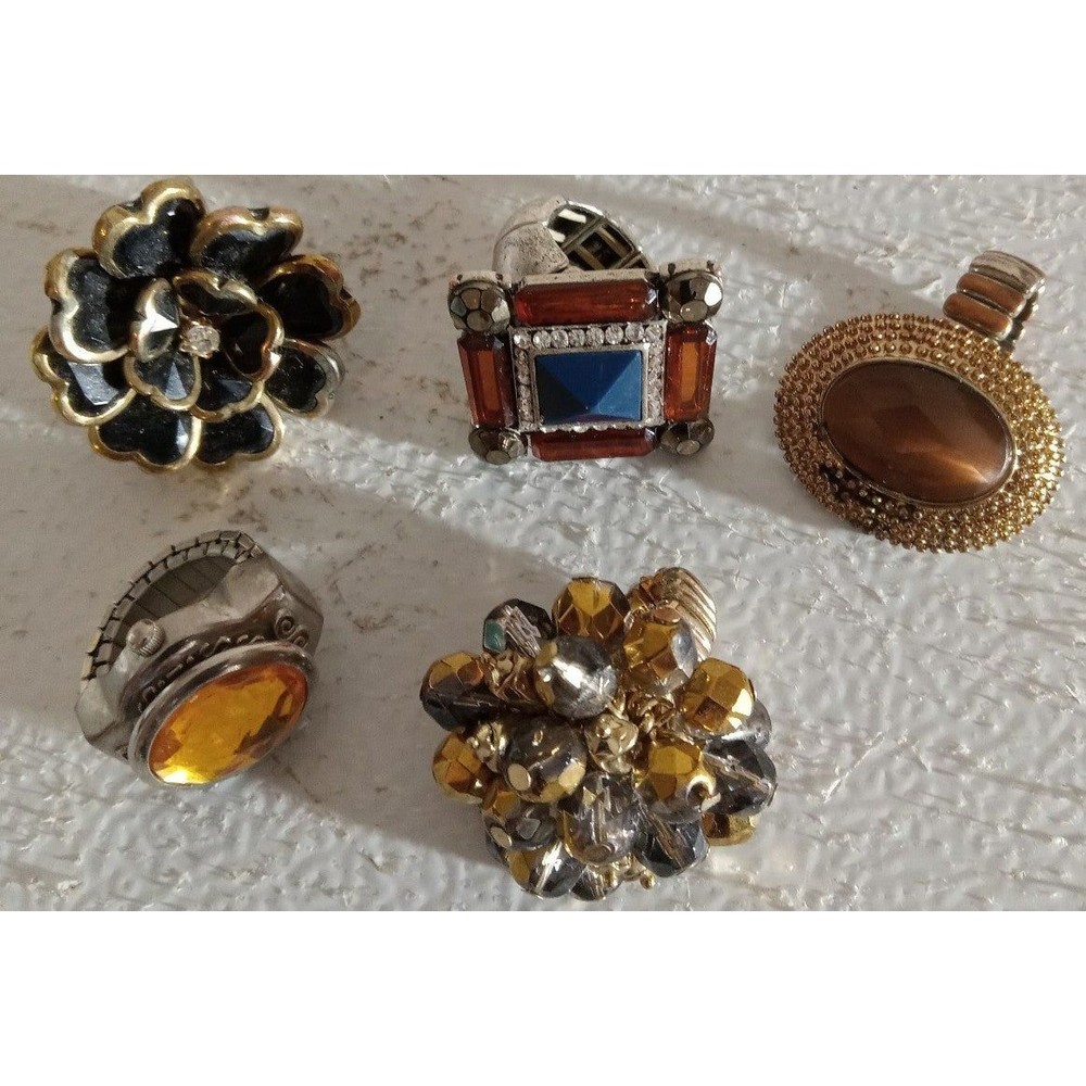 Vintage Set Of 5 Ajustable Rings